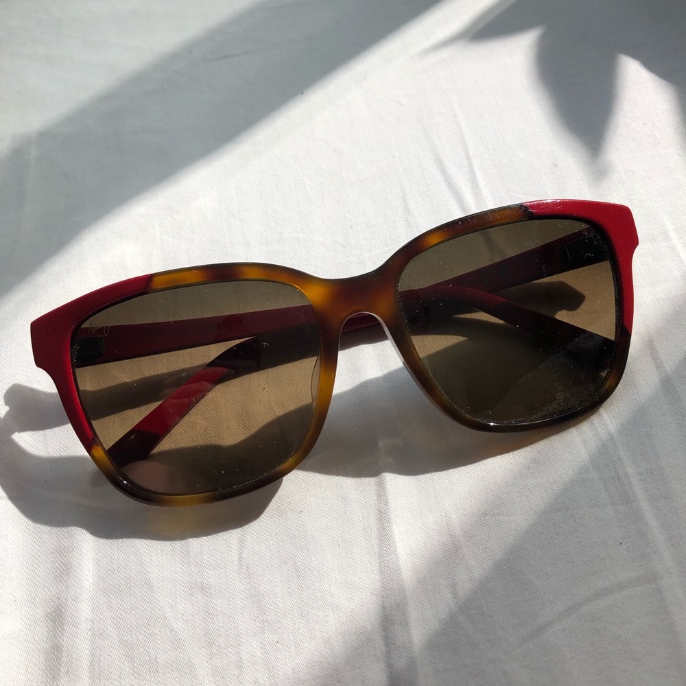 Maui Jim Sunglasses - Picture 1 of 9